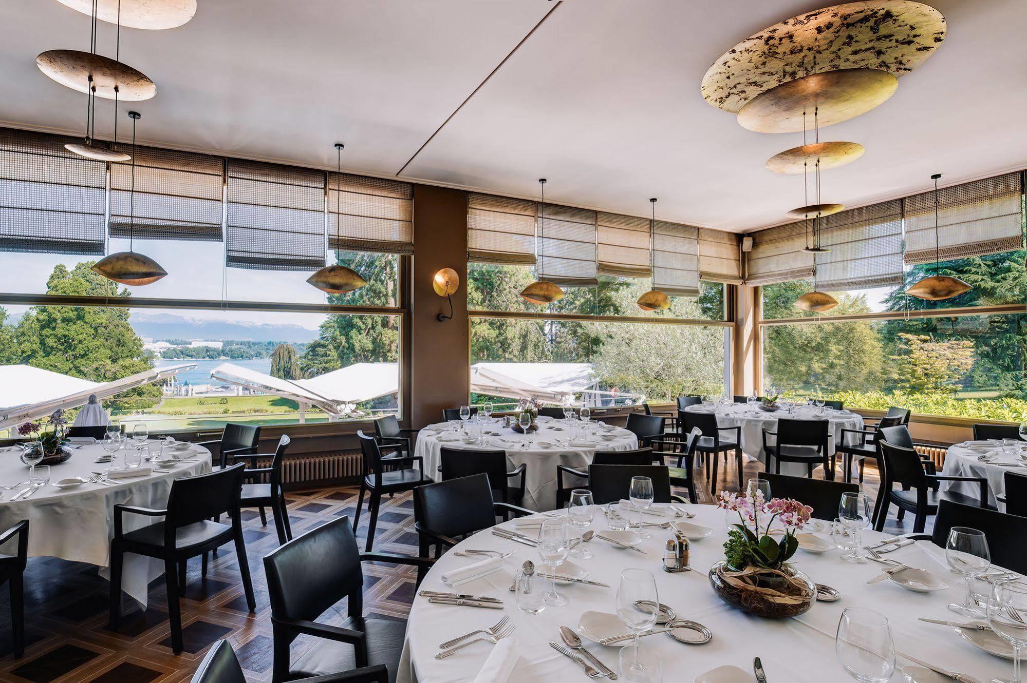 Parc Des Eaux Vives 4* Genève